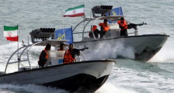 سپاه می گوید تنگه هرمز تا زمانی باز است که نفت ایران صادر شود
