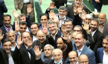 دولت ایران بدون تایید مجلس حق بازگشت به تعهدات هسته ای را ندارد