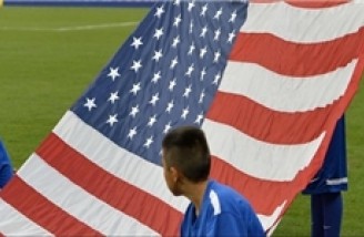 تحریم سرود ملی آمریکا توسط فوتبالیست‌های مشهور این کشور