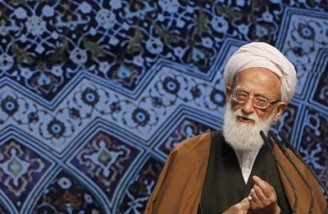 امامی کاشانی: دشمن برای ولگرد کردن زنان و دختران ایران اتاق فکر دارد
