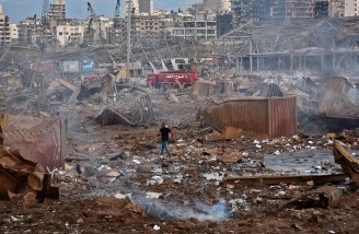 بیروت در میانه آتش و دود و خاکستر
