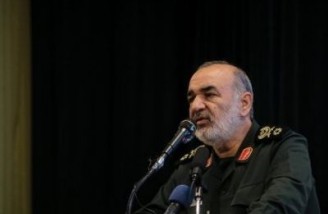 فرمانده سپاه خواستار احیای پایگاه های بسیج در ایران شد